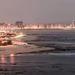 Apartment Buarcos Sunset By Rent4all Figueira da Foz